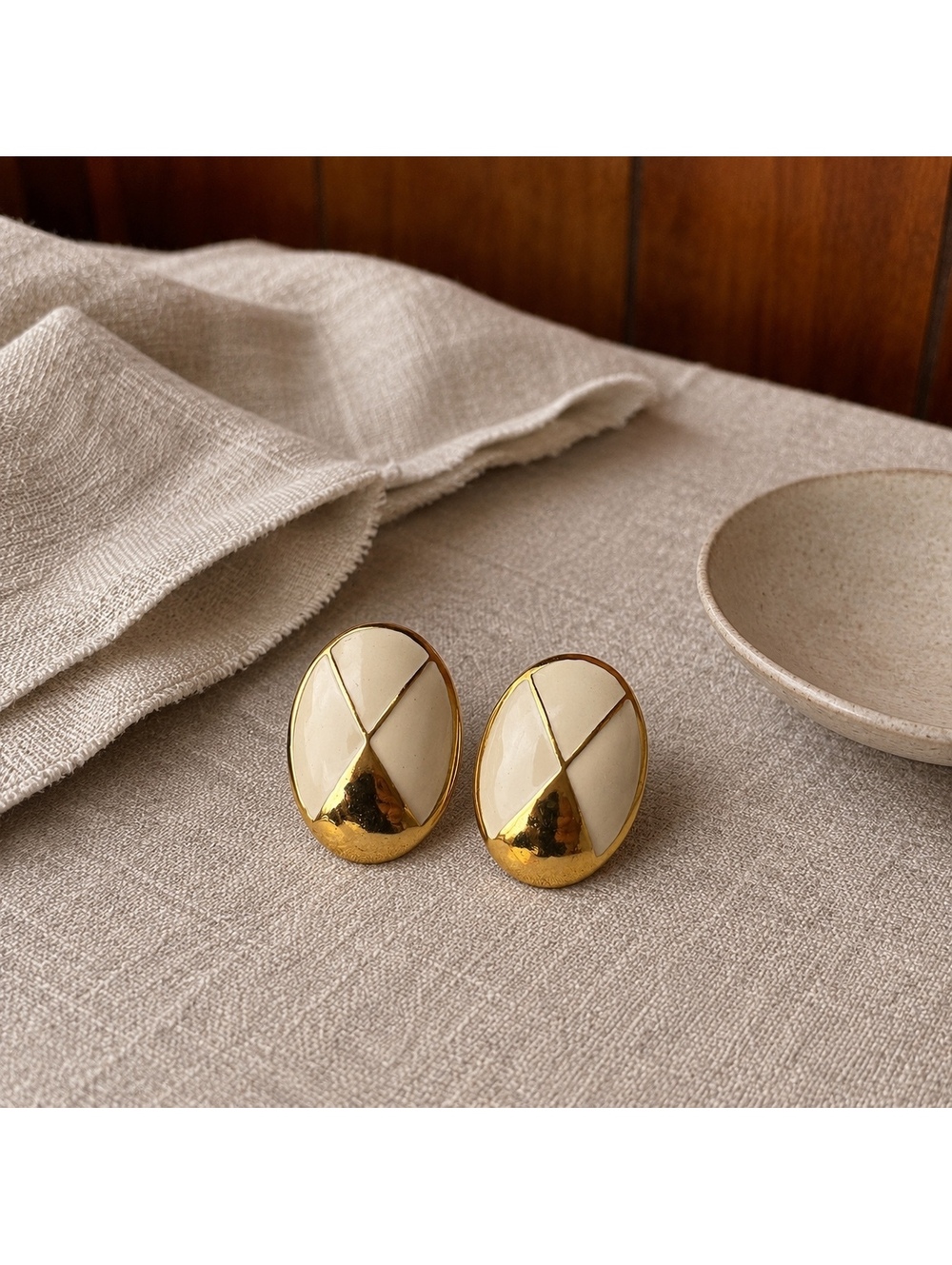Vintage Cream Enamel Gold Tone Oval Pierced Earrings 1.25 Inch Retro Mod